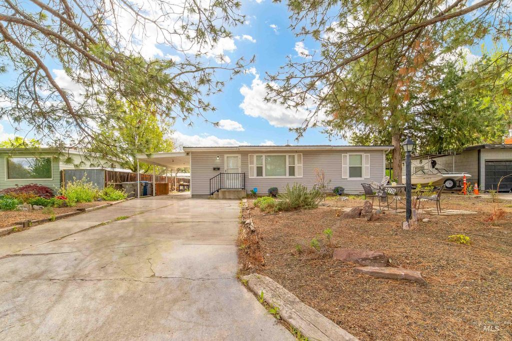 Photo of 2223 W Spaulding St, Boise, ID 83705 (MLS # 98982776)