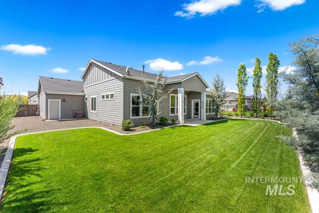 Photo of 1788 N Highbury Way, Eagle, ID 83616 (MLS # 98984211)