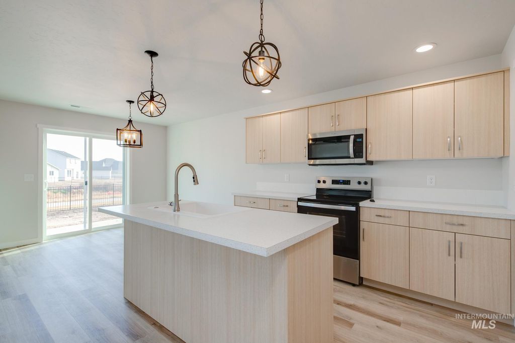 Photo of 29 S Sweetgrass Pl, Nampa, ID 83651 (MLS # 98976277)