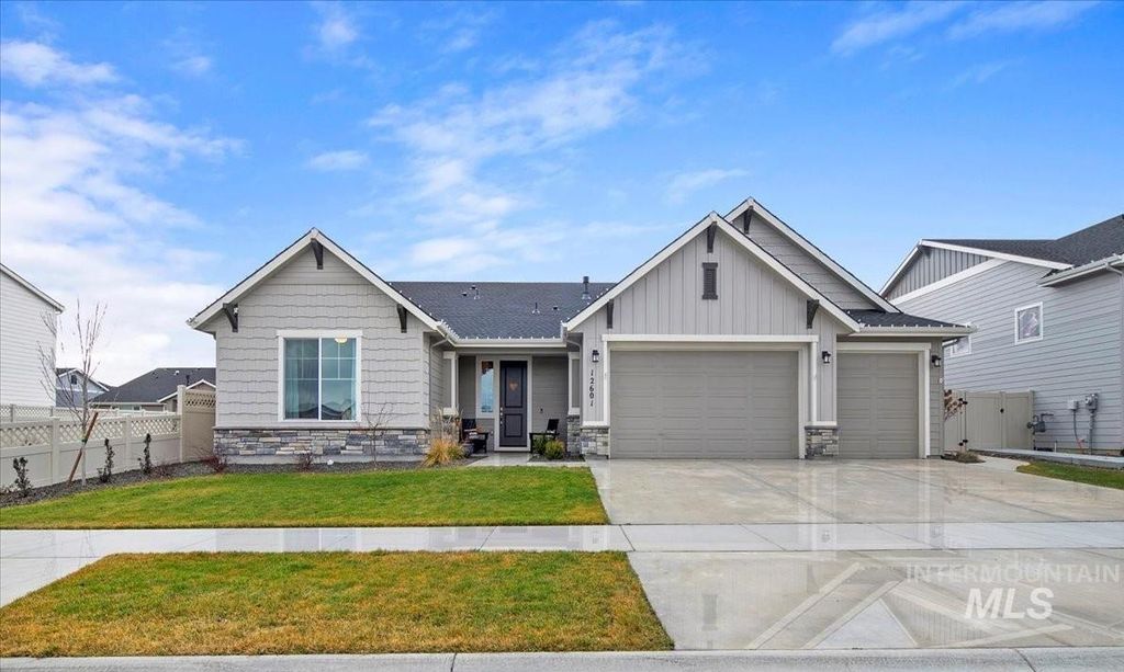 Photo of 12601 W Wild Thistle Dr, Star, ID 83669 (MLS # 98971487)