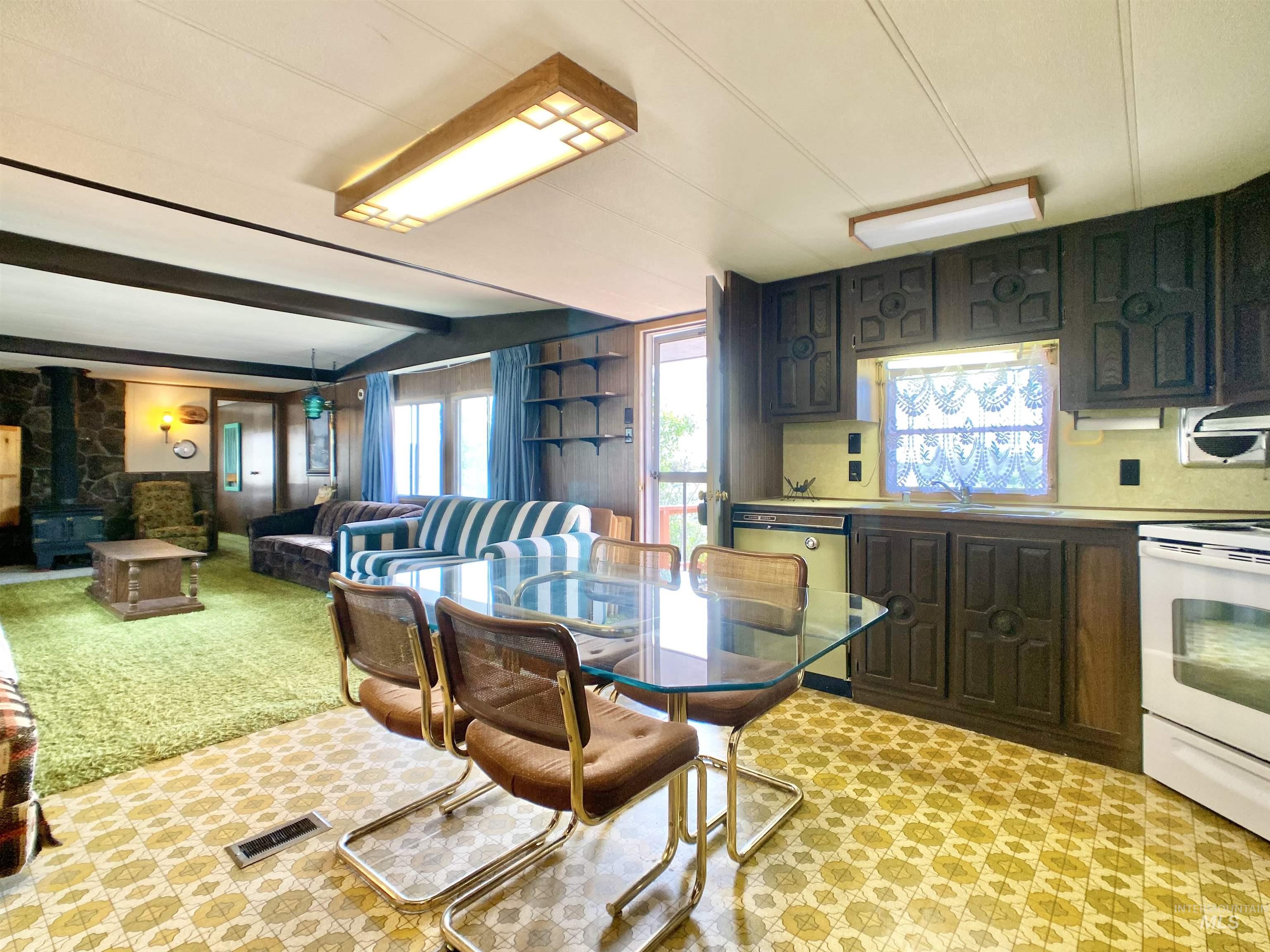 366 Lakeside Drive