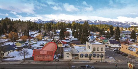Photo of 113 S Main Street, Cascade, ID 83611 (MLS # 98943205)