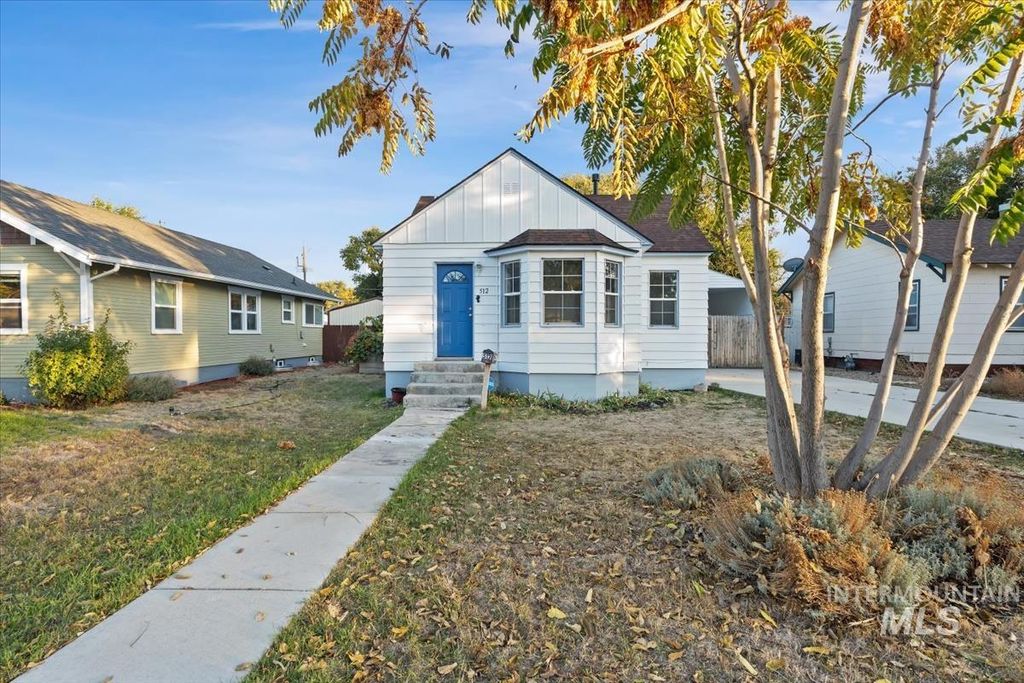 Photo of 512 19th Ave South Ave, Nampa, ID 83651 (MLS # 98966273)