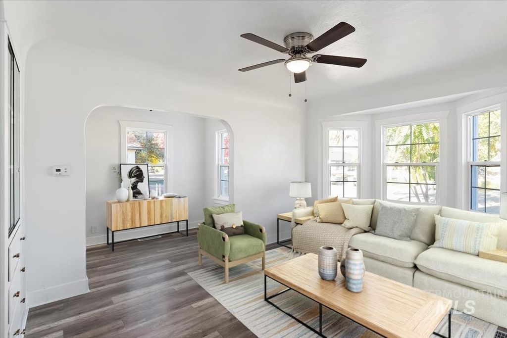 Photo of 512 19th Ave South Ave, Nampa, ID 83651 (MLS # 98966273)