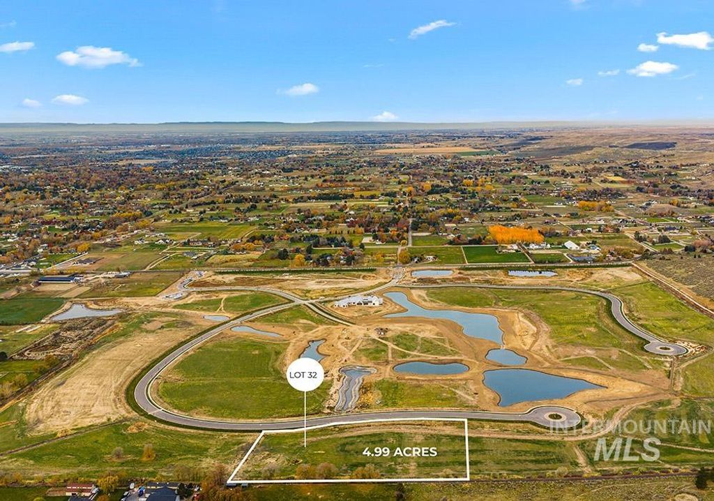 Photo of 839 E Equine Ln, Lot 32 Ln, Eagle, ID 83616 (MLS # 98962684)