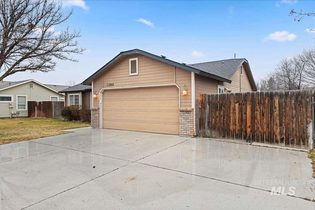 Photo of 11360 W Excalibur St, Boise, ID 83713 (MLS # 98972638)