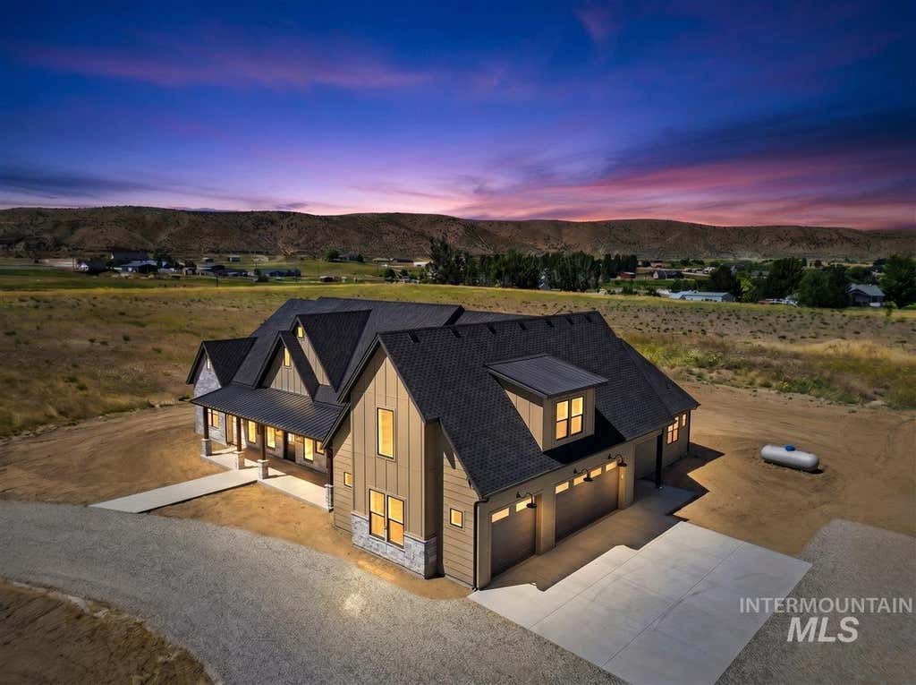 Photo of 6677 Sophie Lane, Emmett, ID 83617 (MLS # 98977933)