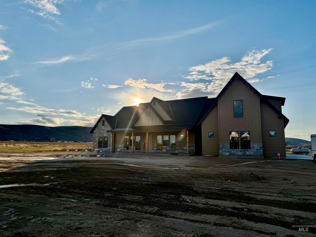 Photo of 6677 Sophie Lane, Emmett, ID 83617 (MLS # 98977933)
