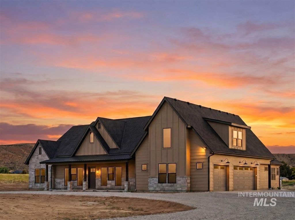 Photo of 6677 Sophie Lane, Emmett, ID 83617 (MLS # 98977933)