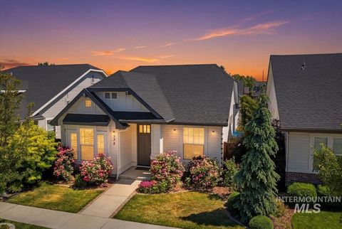 Photo of 538 W Cagney St, Meridian, ID 83646 (MLS # 98991664)