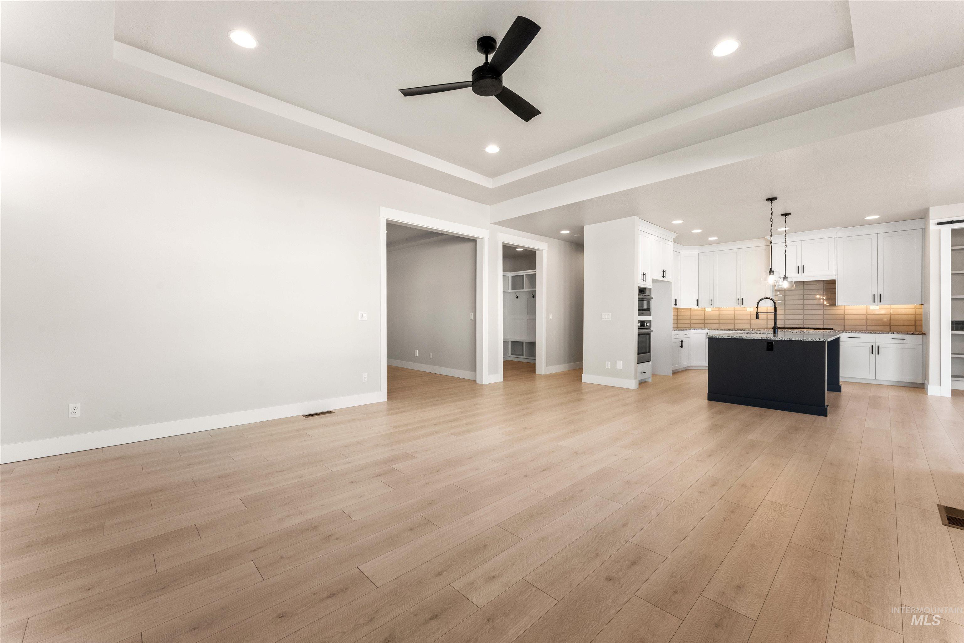 8084 Tandy Cove