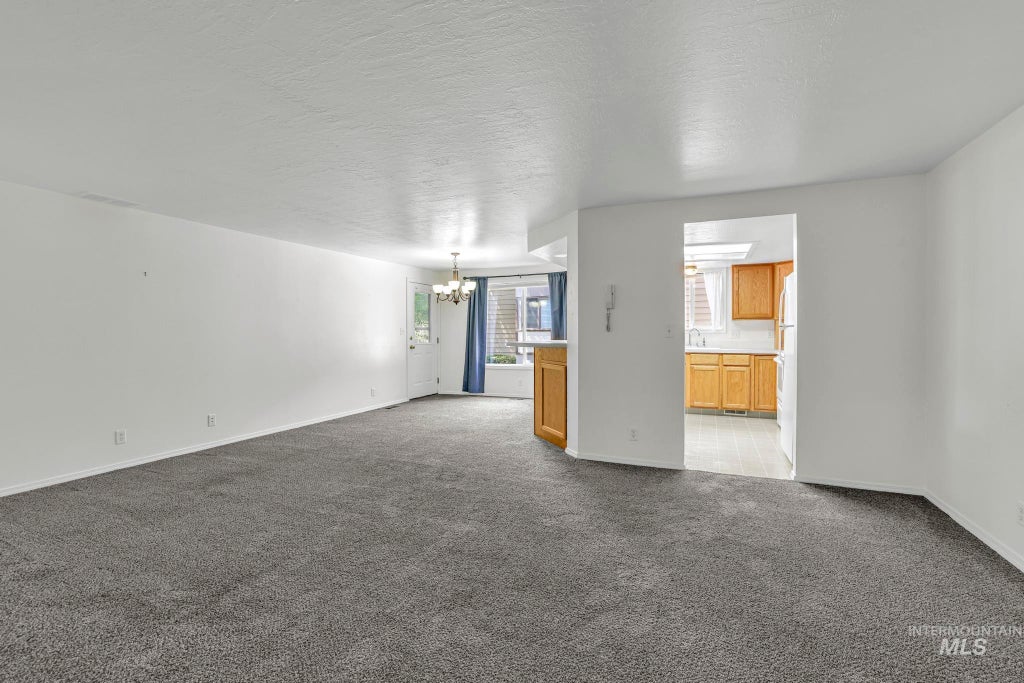 Photo of 351 4 Elm St N ST, Twin Falls, ID 83301 (MLS # 98998517)