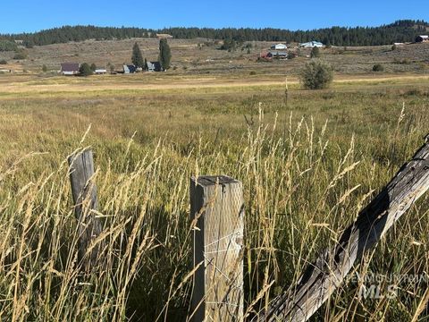 Photo of 8 Goode Lane, Donnelly, ID 83615 (MLS # 98965787)