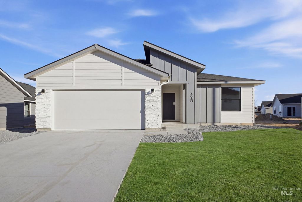 Photo of 17640 N Jackpine Way, Nampa, ID 83687 (MLS # 98993728)