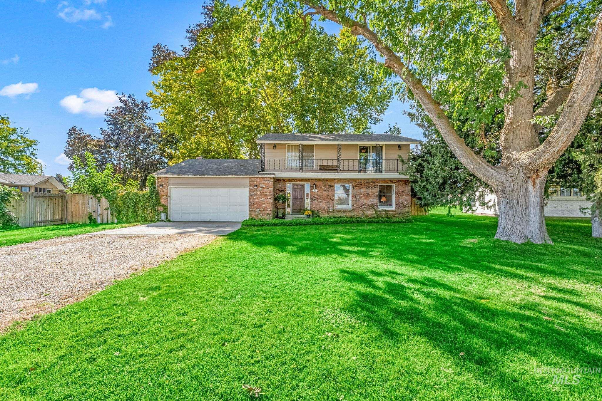 11223 Meadowbrook Dr