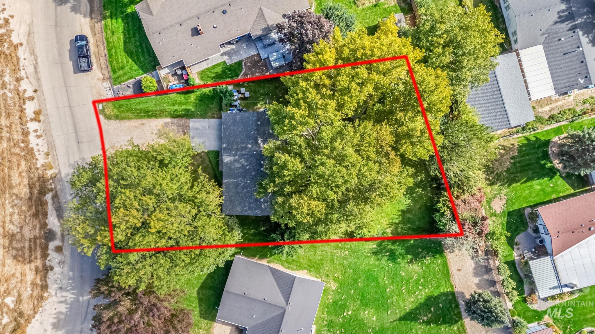 11223 Meadowbrook Dr