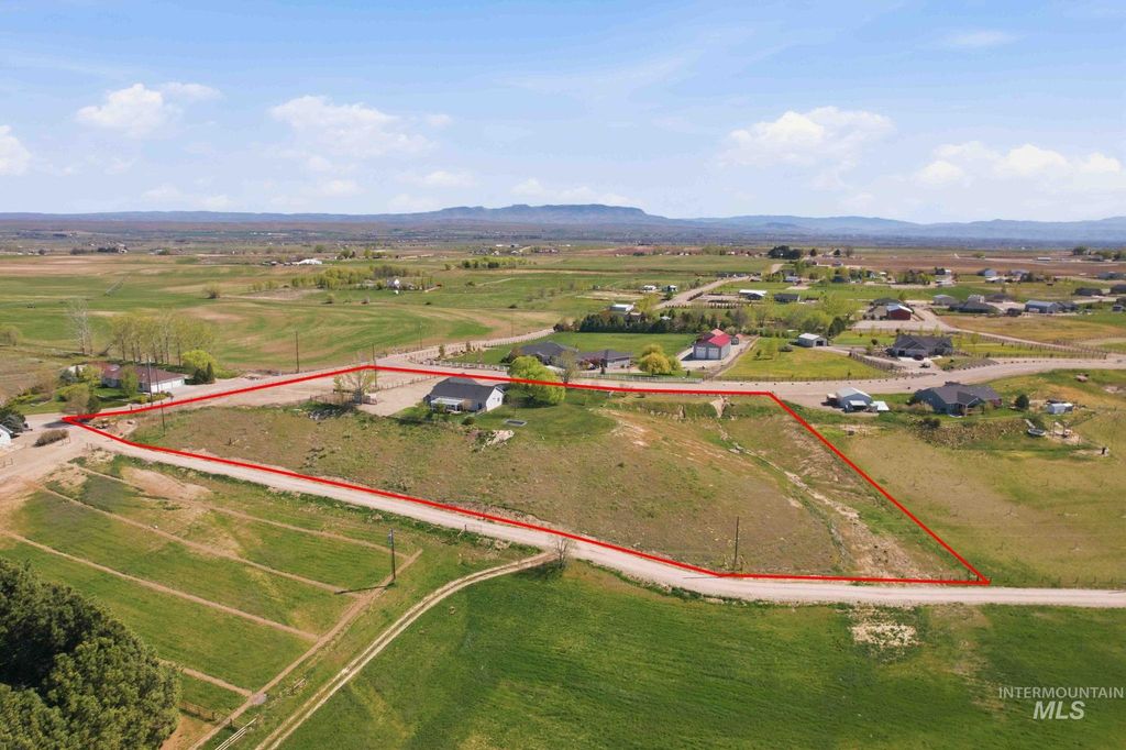 Photo of 3941 Vista Ridge Lane, New Plymouth, ID 83655 (MLS # 98981826)