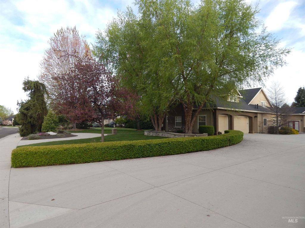 Photo of 2248 W. Stansbury Dr, Eagle, ID 83616 (MLS # 98984787)