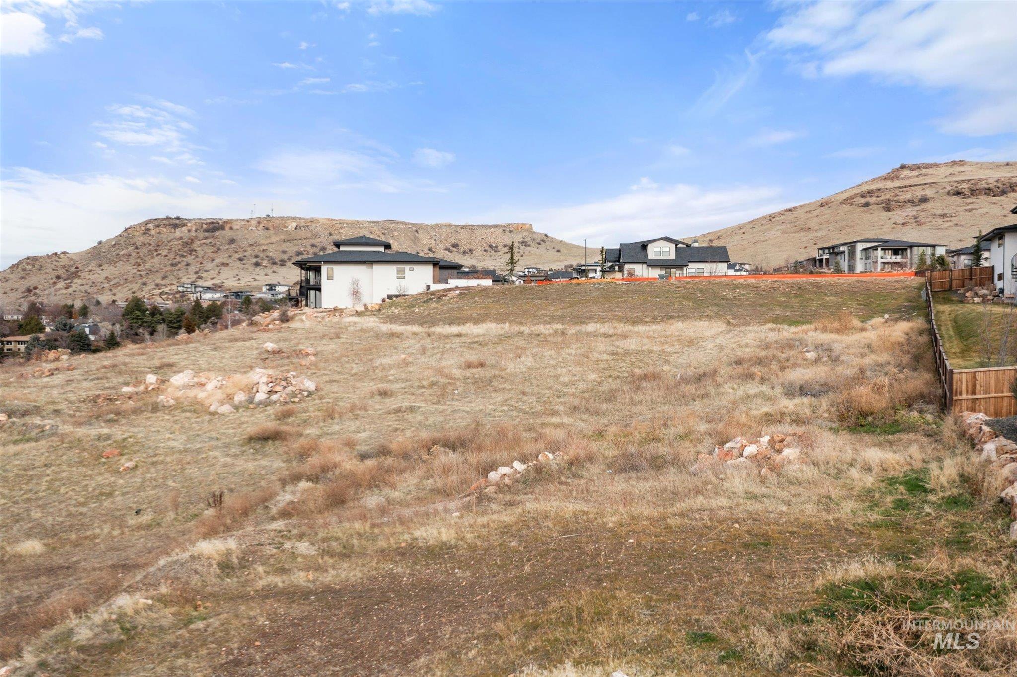 View of yard featuring a mountain view