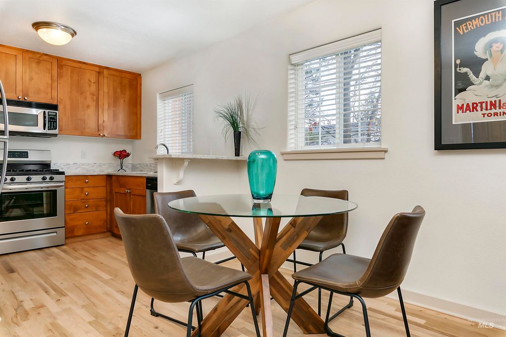 Photo of 418 W Village Ln, Boise, ID 83702 (MLS # 98985343)