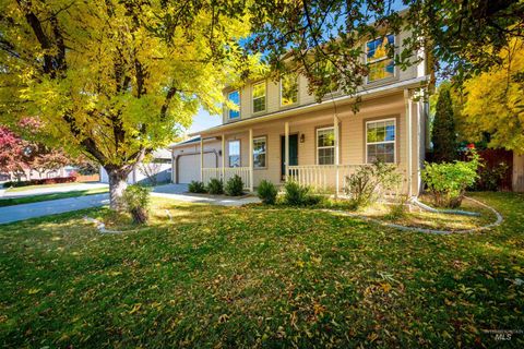 Photo of 4394 S Silverwood Place, Boise, ID 83716 (MLS # 98954532)