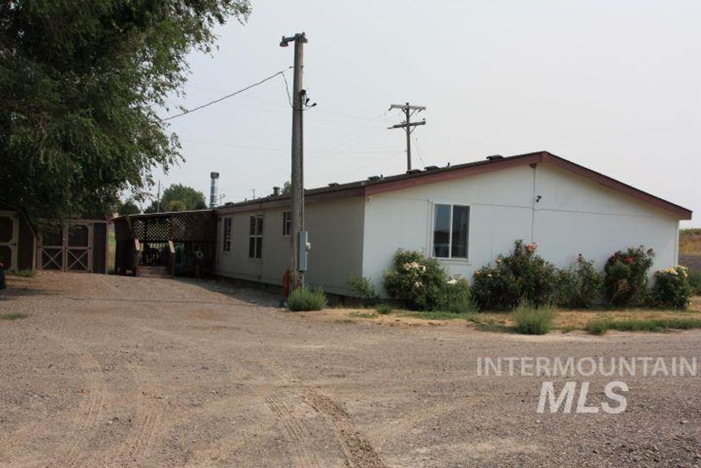 Photo of 2984 E 990 S, Hazelton, ID 83335 (MLS # 98962077)