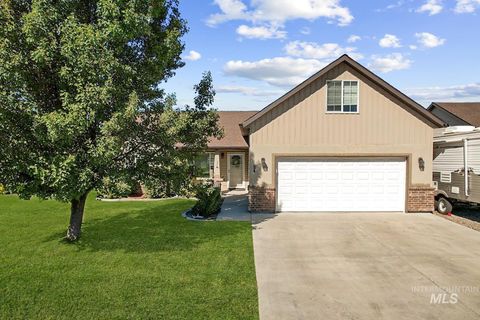 Photo of 1034 Zion Street, Burley, ID 83318 (MLS # 98963235)