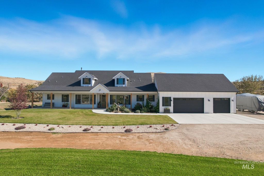 Photo of 3890 Birch Lane, Emmett, ID 83617 (MLS # 98976068)