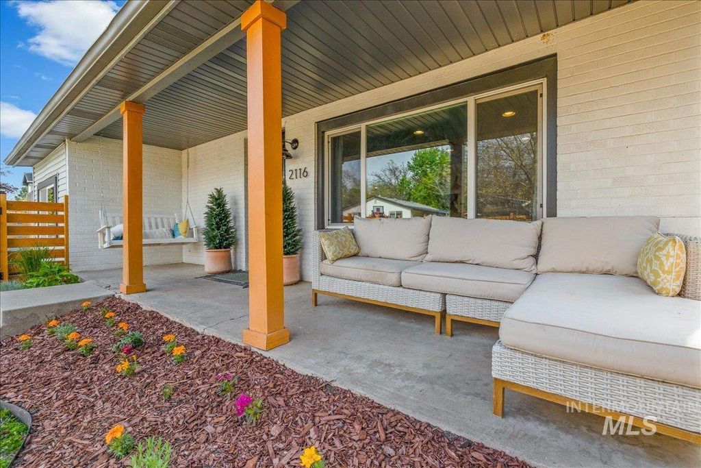 Photo of 2116 S Pacific St, Boise, ID 83705 (MLS # 98984328)
