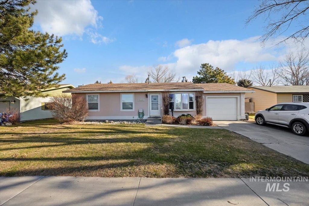 Photo of 1228 Wendell Street, Twin Falls, ID 83301 (MLS # 98970518)