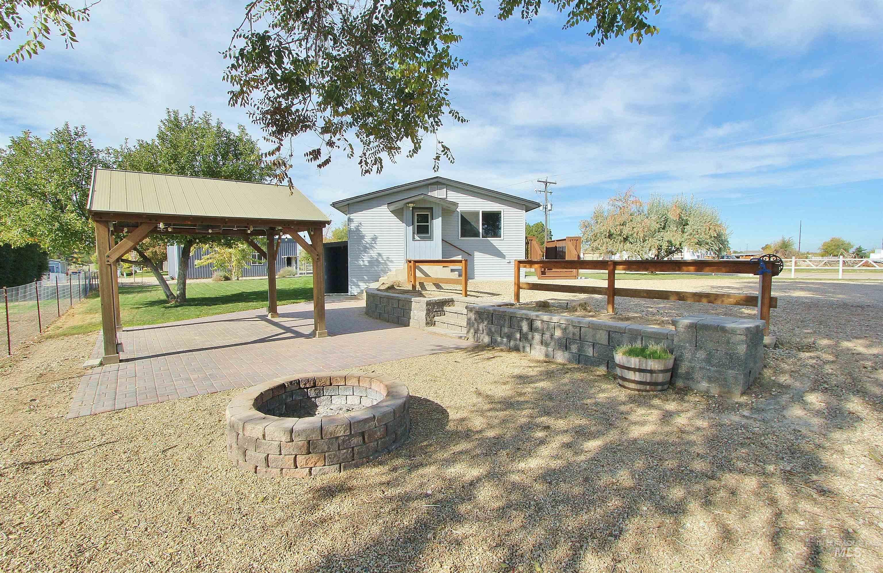 11305 W Desert View
