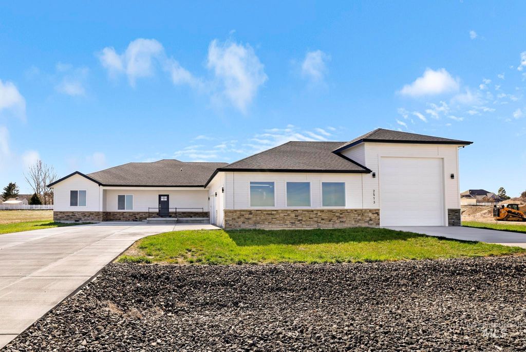 Photo of 2513 Van Gogh, Twin Falls, ID 83301 (MLS # 98978140)