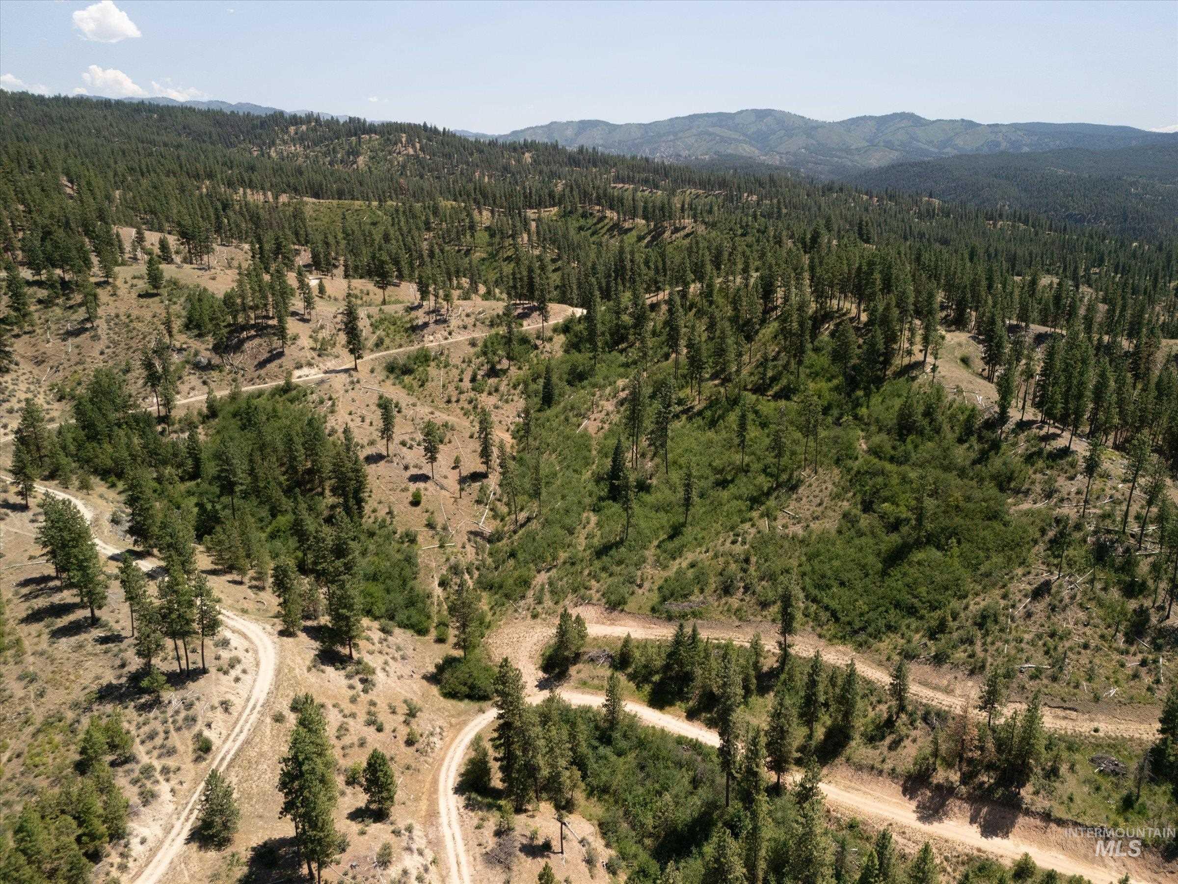 View of property location with a mountain backdrop