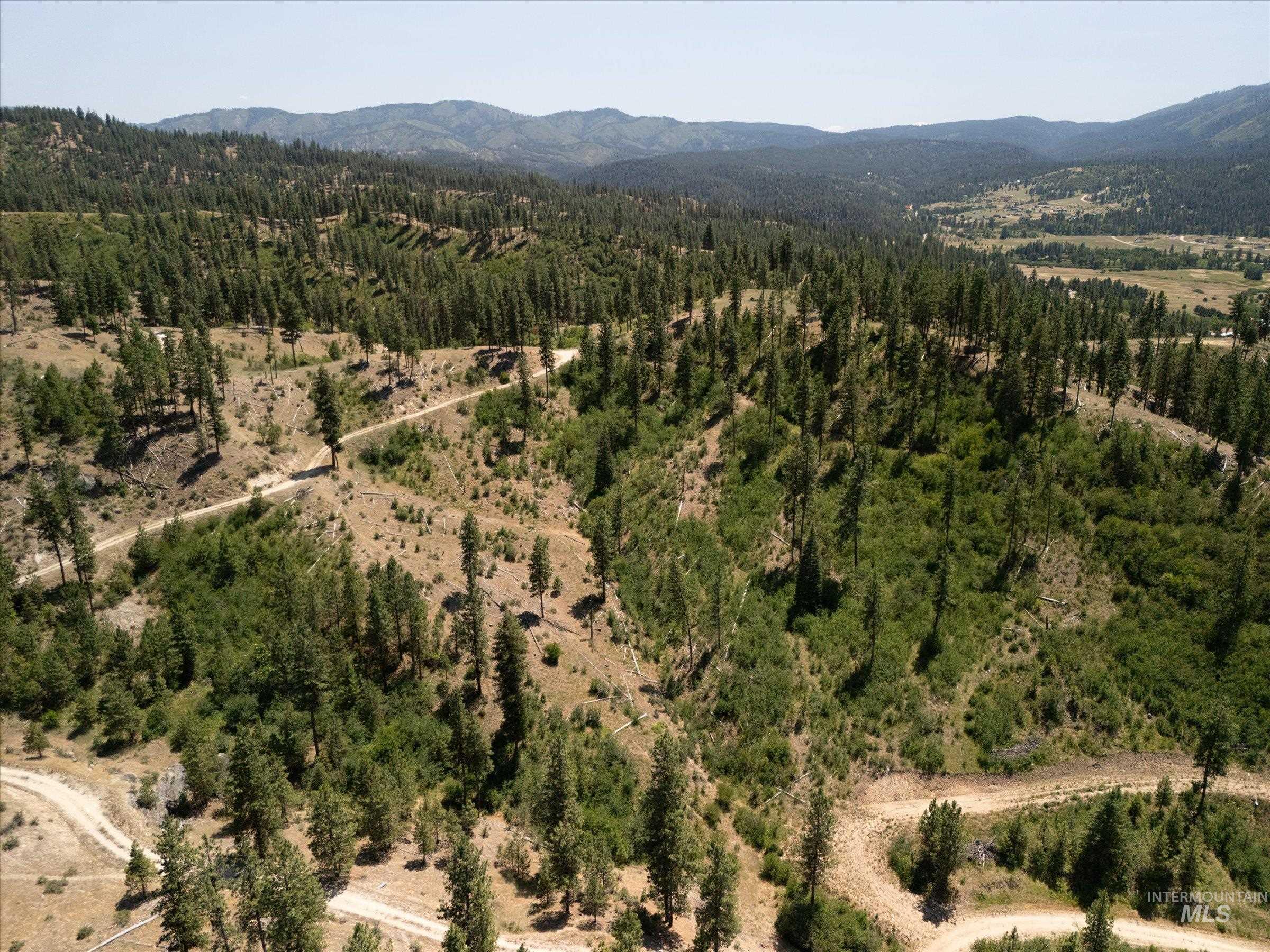 View of property location with mountains