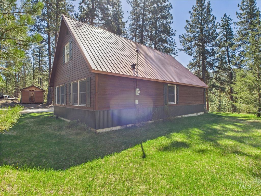 Photo of 9 Pond Overlook, Idaho City, ID 83631 (MLS # 98974741)