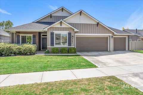 Photo of 5697 W Combermere Dr, Eagle, ID 83616 (MLS # 98956771)