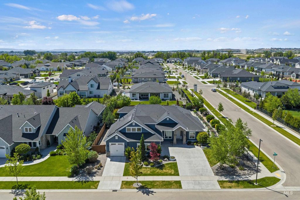 Photo of 2559 N Synergy Ave, Eagle, ID 83616 (MLS # 98987021)