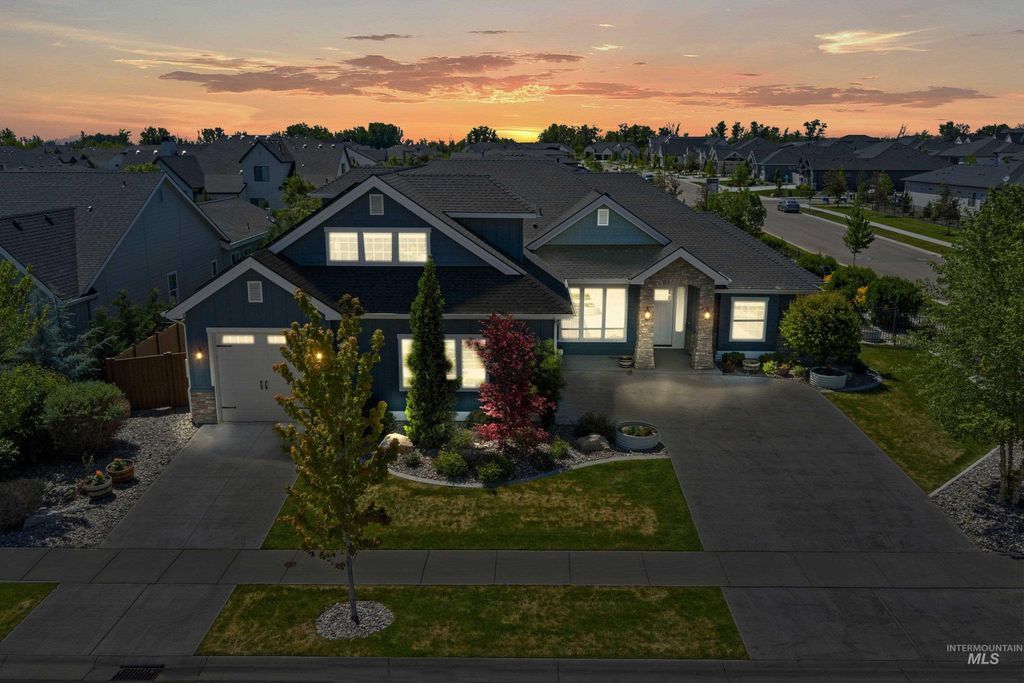 Photo of 2559 N Synergy Ave, Eagle, ID 83616 (MLS # 98987021)