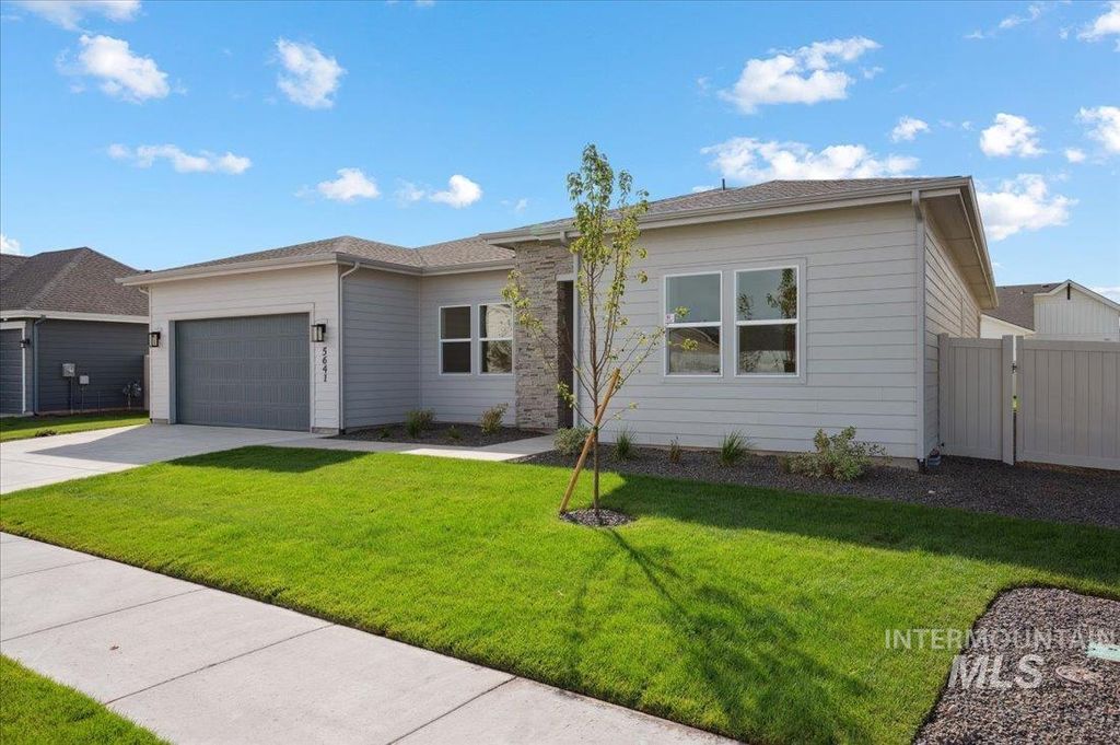 Photo of 5641 N Christian Ave, Meridian, ID 83646 (MLS # 98971428)