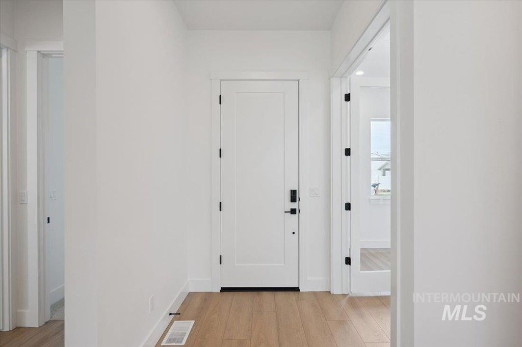 Photo of 5641 N Christian Ave, Meridian, ID 83646 (MLS # 98971428)