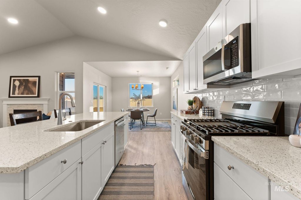 Photo of 5129 E Pepper St, Nampa, ID 83687 (MLS # 98964758)