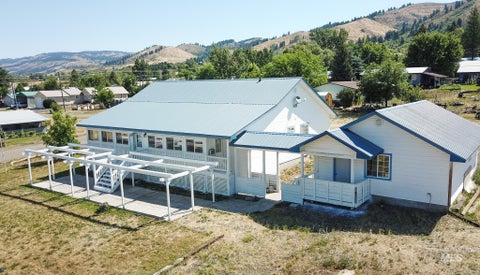 Photo of 605 California Ave, Council, ID 83612 (MLS # 98988147)
