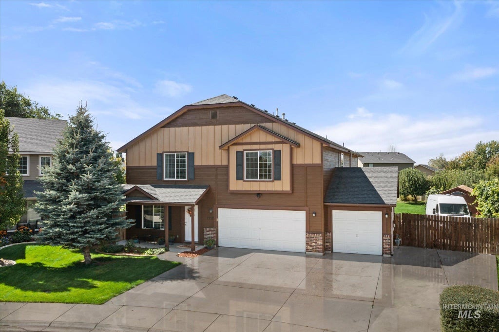 Photo of 2537 N Copperdale Ave, Kuna, ID 83634 (MLS # 99001076)