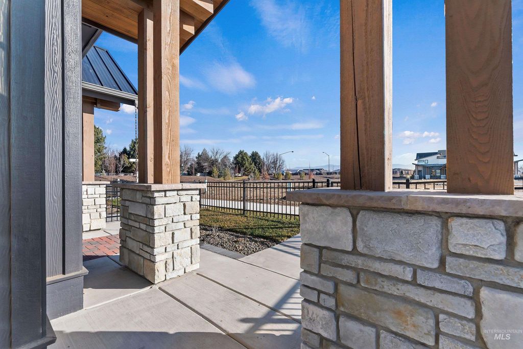 Photo of 2045 W Freya Court, Eagle, ID 83616 (MLS # 98980915)