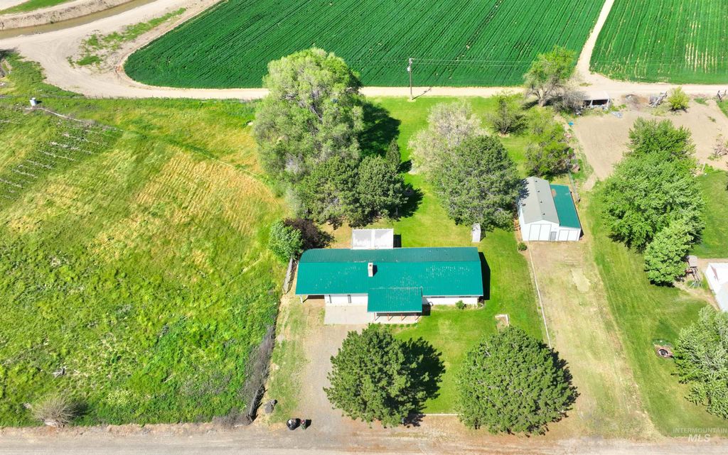 Photo of 3421 Hwy 201 #HWY 201, Nyssa, OR 97913 (MLS # 98985545)