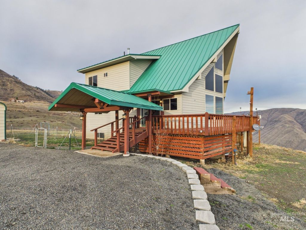 Photo of 190 Meadow View Ln, White Bird, ID 83530 (MLS # 98969870)