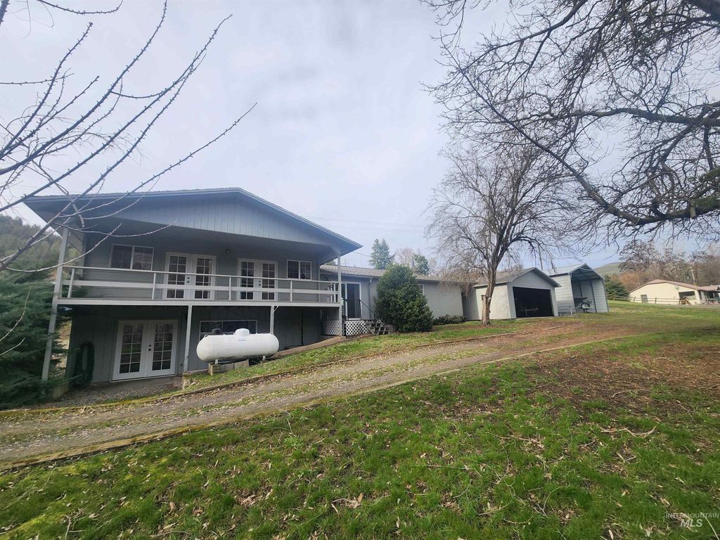 Photo of 196 Main St, Juliaetta, ID 83535 (MLS # 98976528)