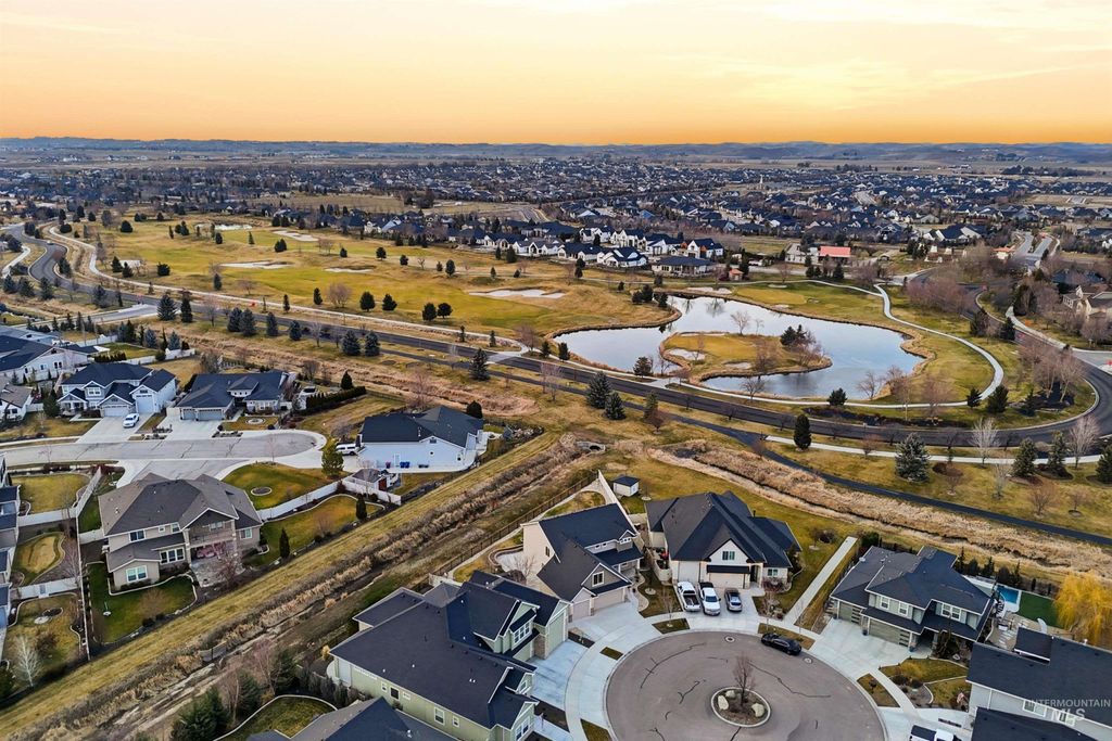 Photo of 1175 N Champions Pl, Eagle, ID 83616 (MLS # 98973864)