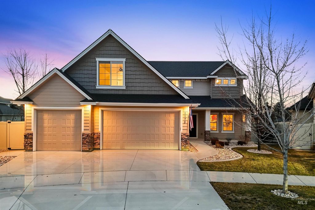 Photo of 1175 N Champions Pl, Eagle, ID 83616 (MLS # 98973864)