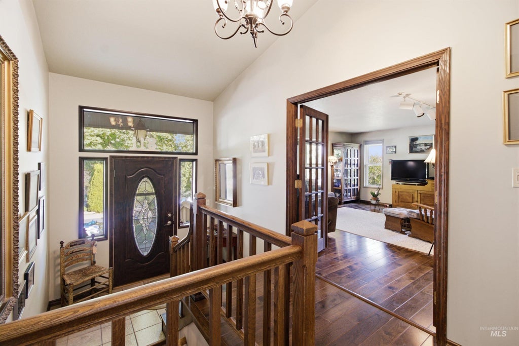 Photo of 811 N Grant St, Moscow, ID 83843 (MLS # 98999438)